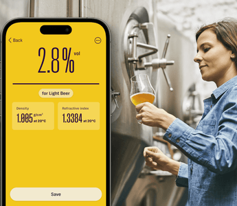 Determine the alcohol content of light beer with the EasyDens & SmartRef Combo